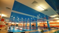 натяжные потолки в бассейне фитнес хаус